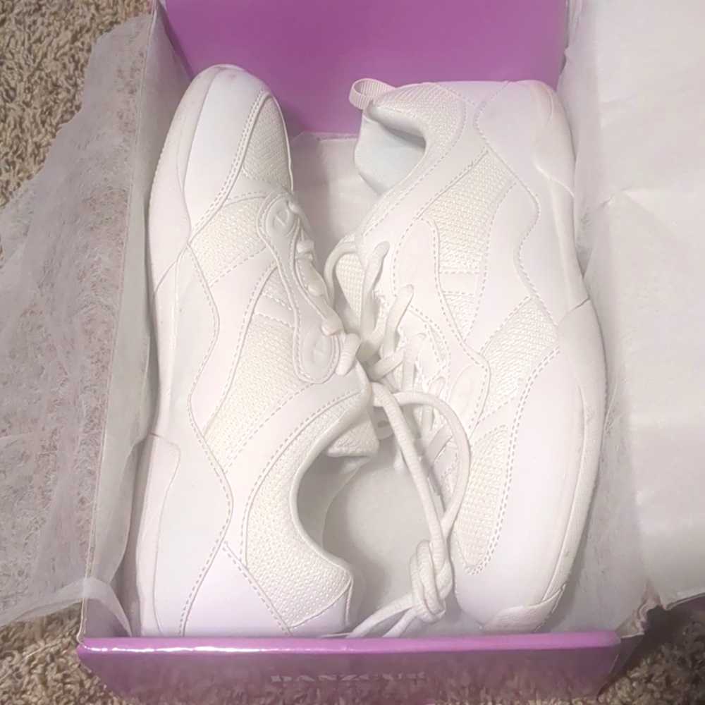 Danzcue Cheer Shoes